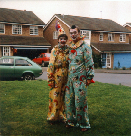 Mum Dad Clowns_m